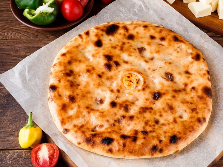 Что такое осетинский пирог и как его правильно есть